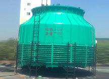 冷卻塔公司每個(gè)水槽有很多配水管,配水管上裝有帶淋水盤的噴嘴